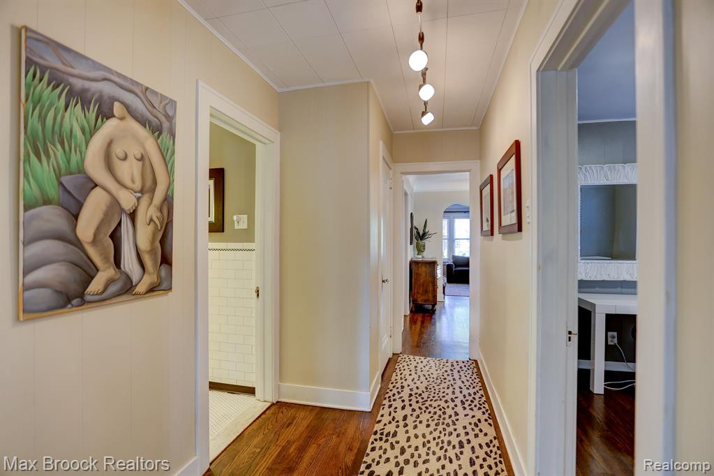 573 W BRECKENRIDGE Street, Ferndale, MI 48220 — Photo 17