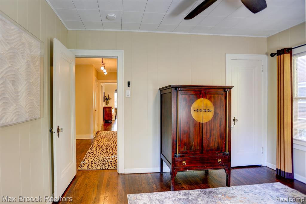 573 W BRECKENRIDGE Street, Ferndale, MI 48220 — Photo 19