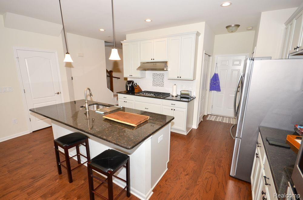 24823 IVY, Novi, MI — Photo 5