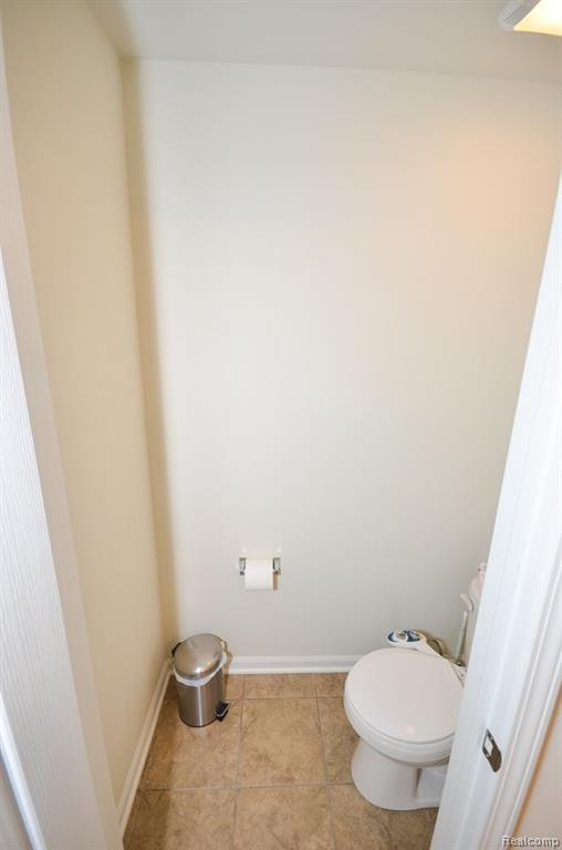 24823 IVY, Novi, MI — Photo 10