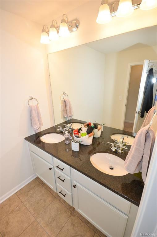 24823 IVY, Novi, MI — Photo 16
