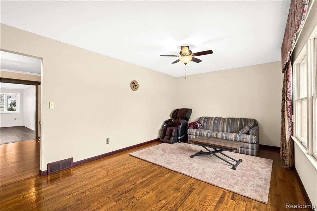 7486 Nottingham Street, Lambertville, MI 48144 — Photo 2