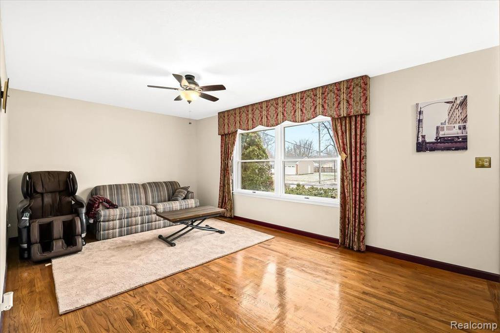 7486 Nottingham Street, Lambertville, MI 48144 — Photo 3