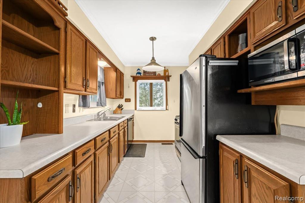 7486 Nottingham Street, Lambertville, MI 48144 — Photo 6