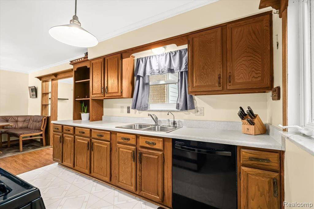 7486 Nottingham Street, Lambertville, MI 48144 — Photo 9