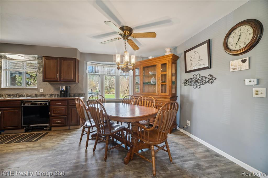 9118 CALKINS Road, Flint, MI 48532 — Photo 17