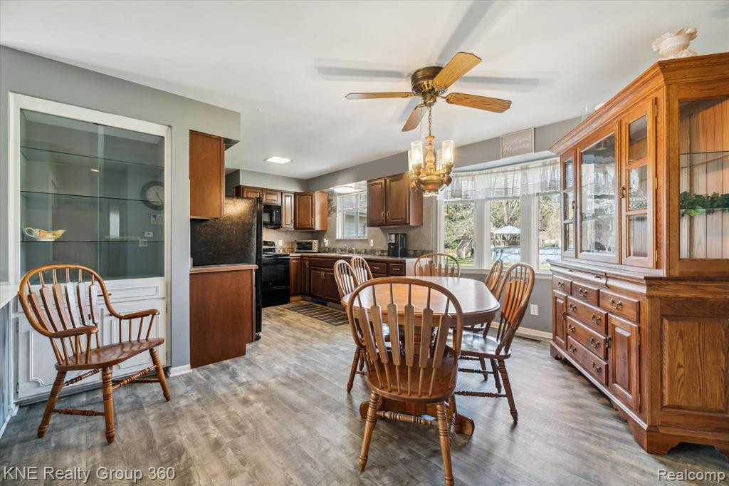 9118 CALKINS Road, Flint, MI 48532 — Photo 18