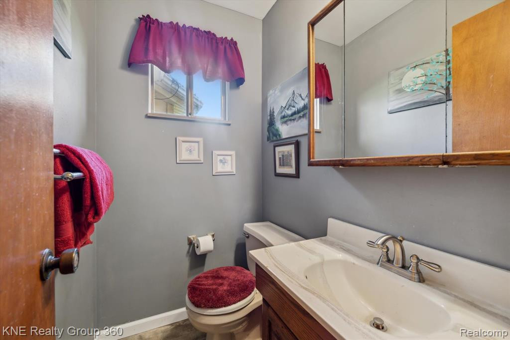 9118 CALKINS Road, Flint, MI 48532 — Photo 33