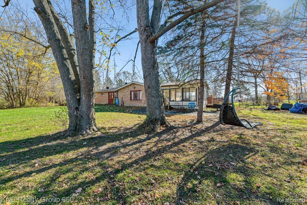 9118 CALKINS Road, Flint, MI 48532 — Photo 38