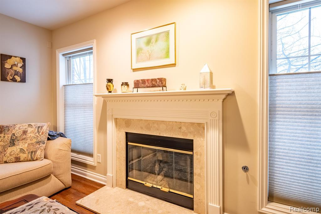 5782 HAMPSHIRE Lane, Ypsilanti, MI 48197 — Photo 9