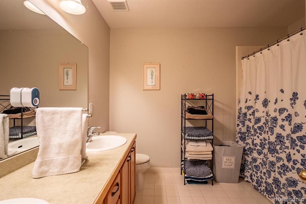 5782 HAMPSHIRE Lane, Ypsilanti, MI 48197 — Photo 23