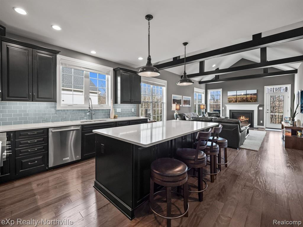 42776 CARDINAL Way, Novi, MI — Photo 6