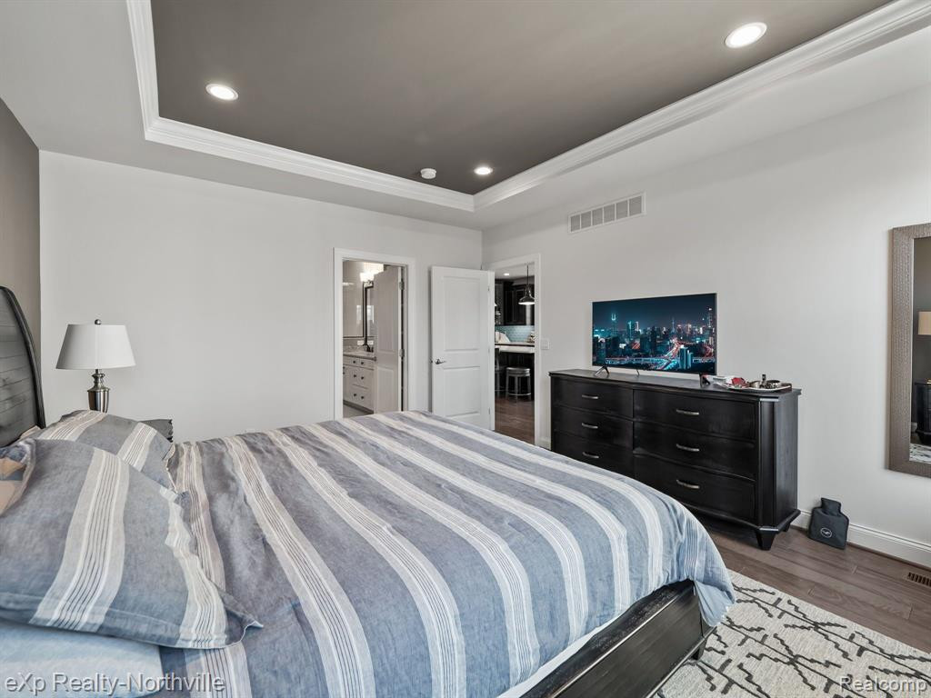 42776 CARDINAL Way, Novi, MI — Photo 18