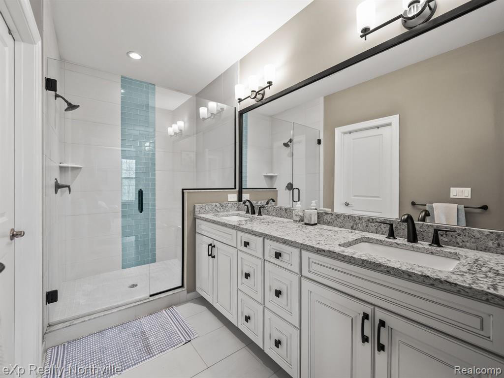42776 CARDINAL Way, Novi, MI — Photo 19