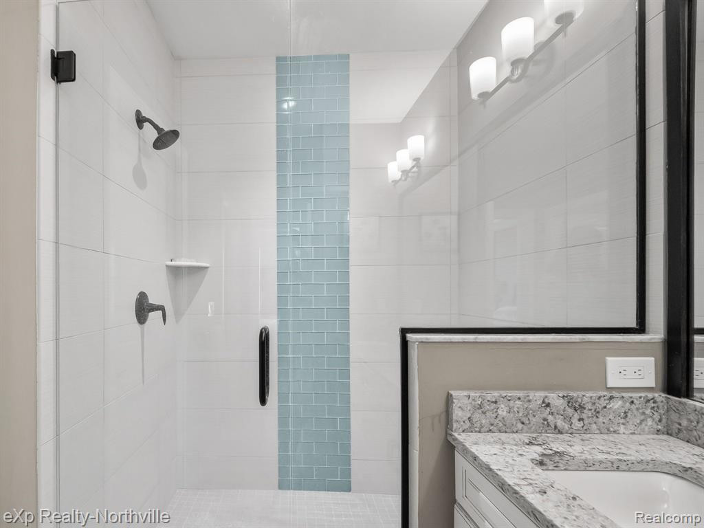 42776 CARDINAL Way, Novi, MI — Photo 20