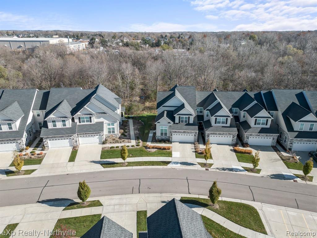 42776 CARDINAL Way, Novi, MI — Photo 39