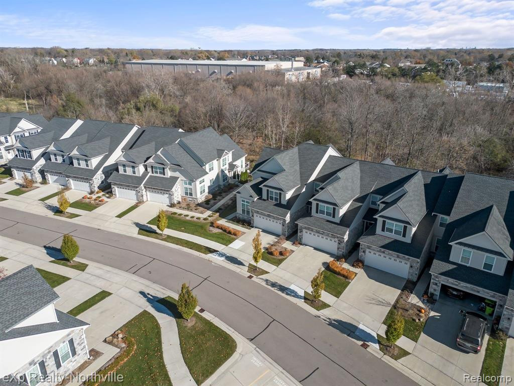 42776 CARDINAL Way, Novi, MI — Photo 40