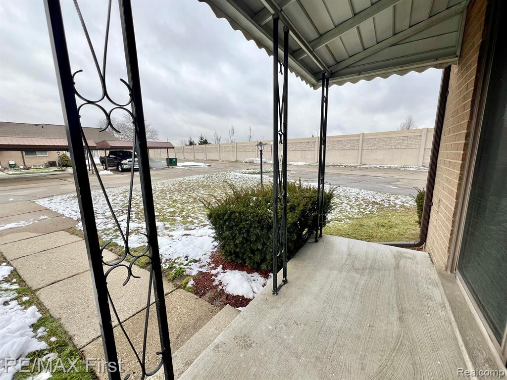 8401 18 MILE Road, 107, Sterling Heights, MI 48313 — Photo 8