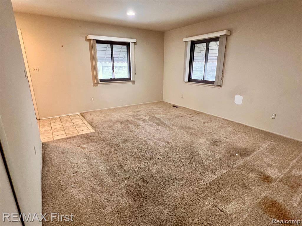 8401 18 MILE Road, 107, Sterling Heights, MI 48313 — Photo 10