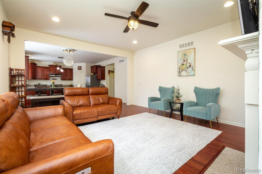 51125 HALLFIELD Street, Novi, MI — Photo 12