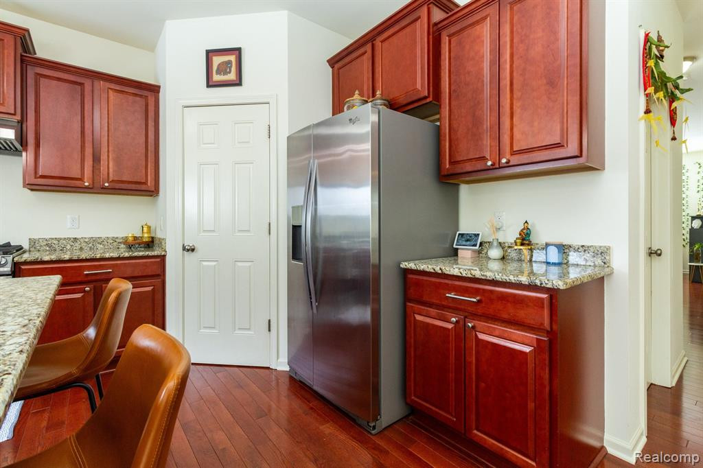 51125 HALLFIELD Street, Novi, MI — Photo 21