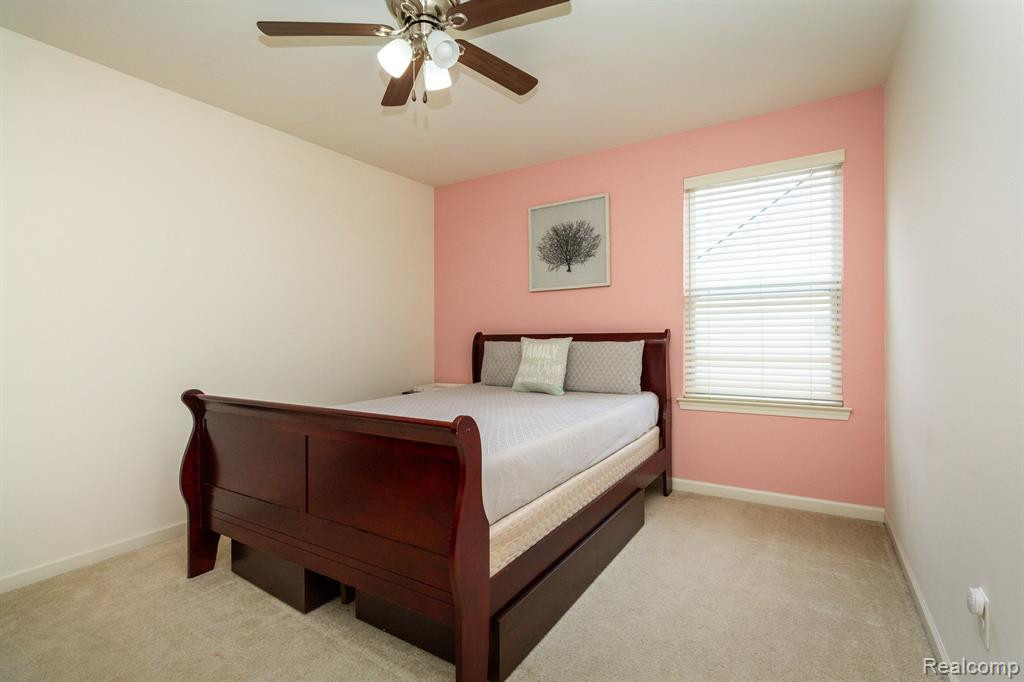 51125 HALLFIELD Street, Novi, MI — Photo 37