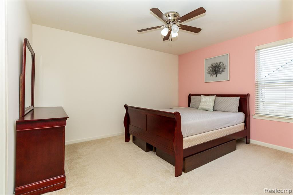 51125 HALLFIELD Street, Novi, MI — Photo 38