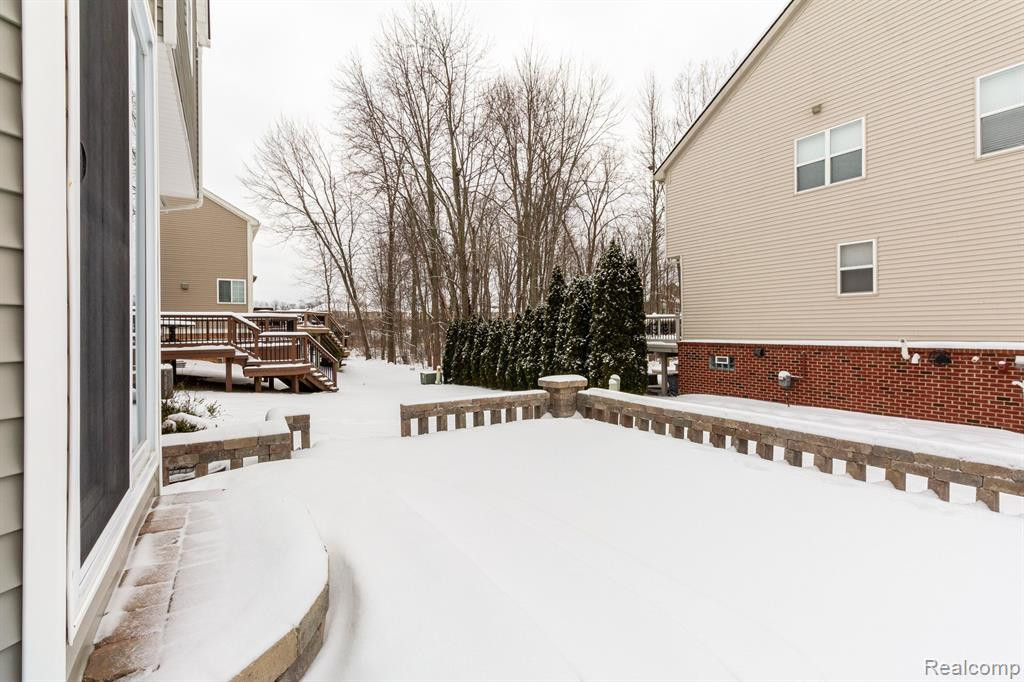 51125 HALLFIELD Street, Novi, MI — Photo 58