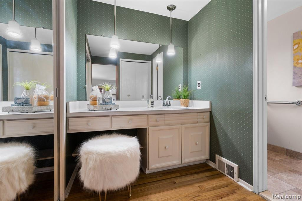 2903 BAYLIS Drive, Ann Arbor, MI 48108 — Photo 36