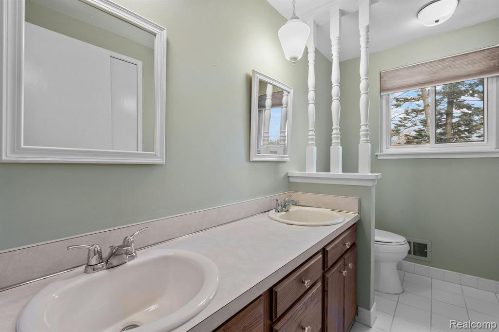 2903 BAYLIS Drive, Ann Arbor, MI 48108 — Photo 41