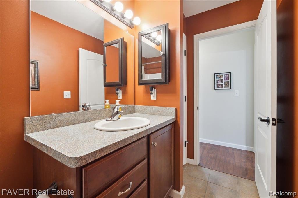 8536 PARKRIDGE Drive, Dexter, MI 48130 — Photo 19