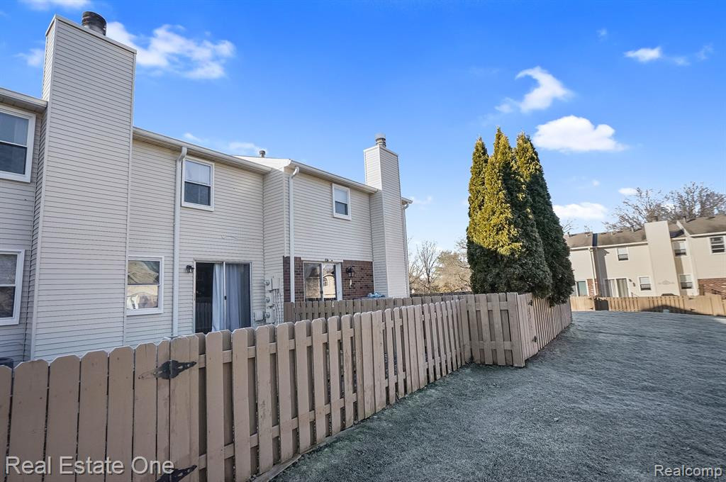 5717 Whitfield Dr., Troy, MI 48098 — Photo 5