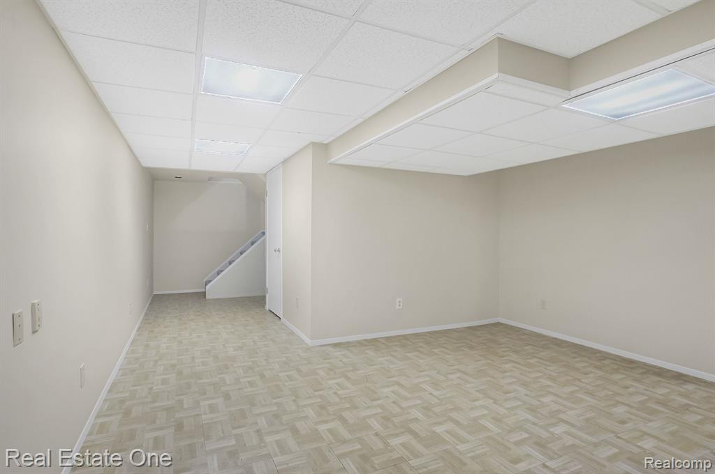5717 Whitfield Dr., Troy, MI 48098 — Photo 32