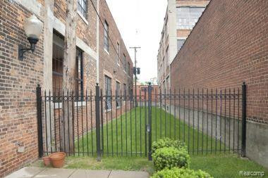 5766 Trumbull St, Detroit, MI 48208 — Photo 33