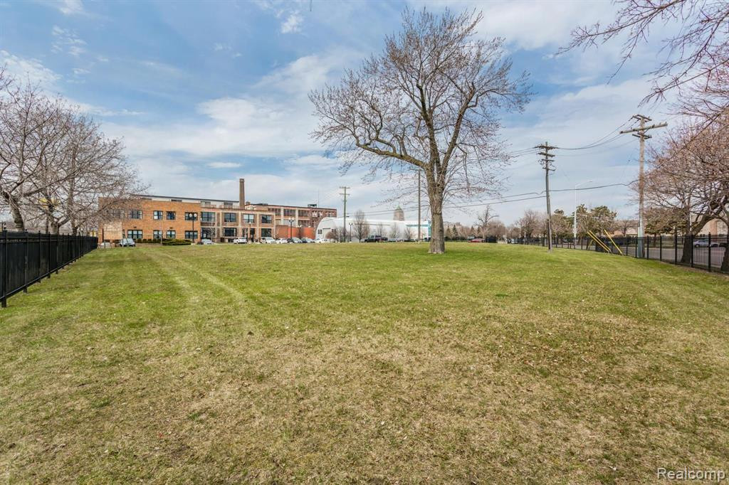 5766 Trumbull St, Detroit, MI 48208 — Photo 40