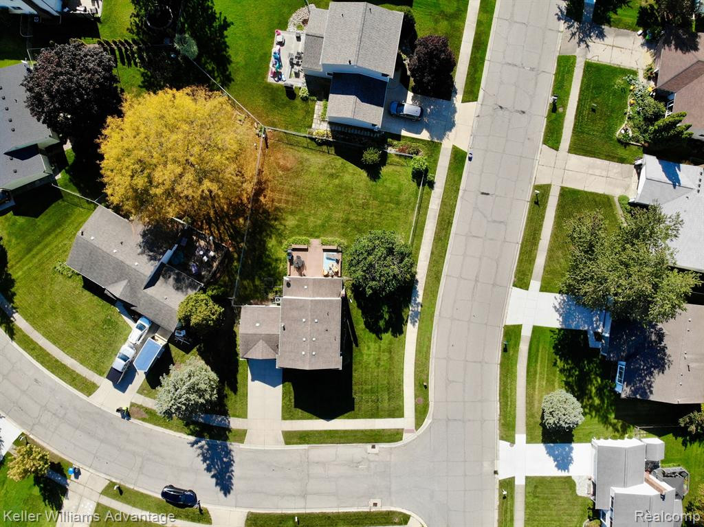 407 Winchester Street, South Lyon, MI 48178 — Photo 29