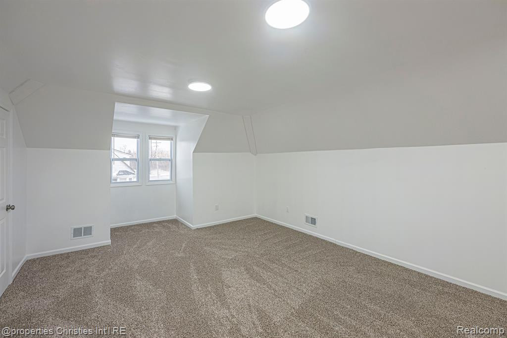 6241 HOLCOMB Street, Detroit, MI 48213 — Photo 20