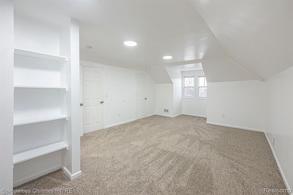 6241 HOLCOMB Street, Detroit, MI 48213 — Photo 22