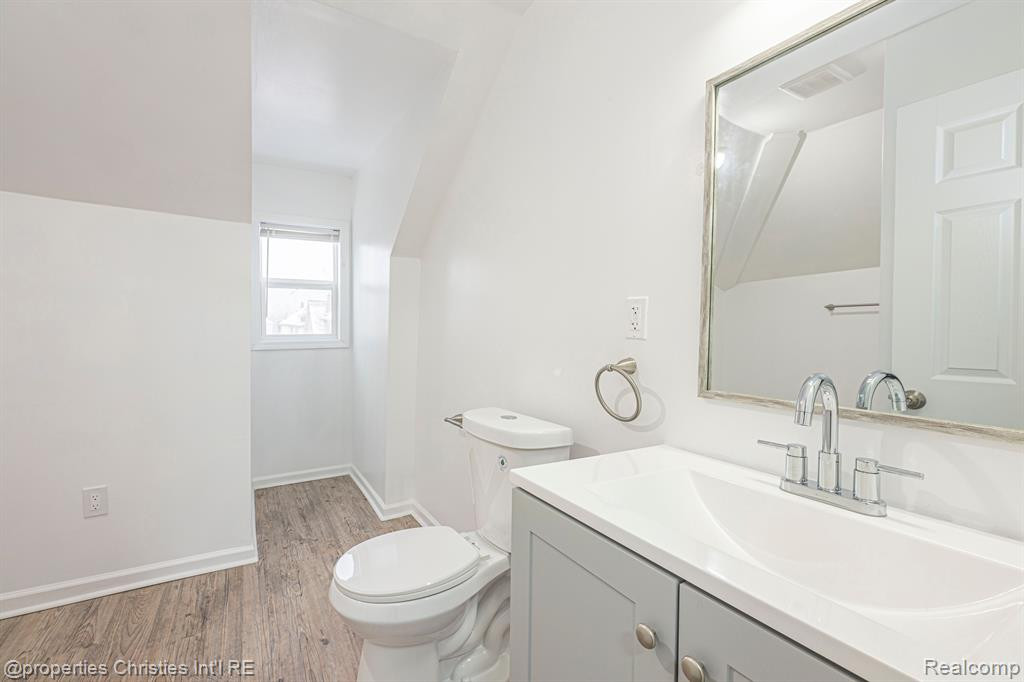6241 HOLCOMB Street, Detroit, MI 48213 — Photo 23