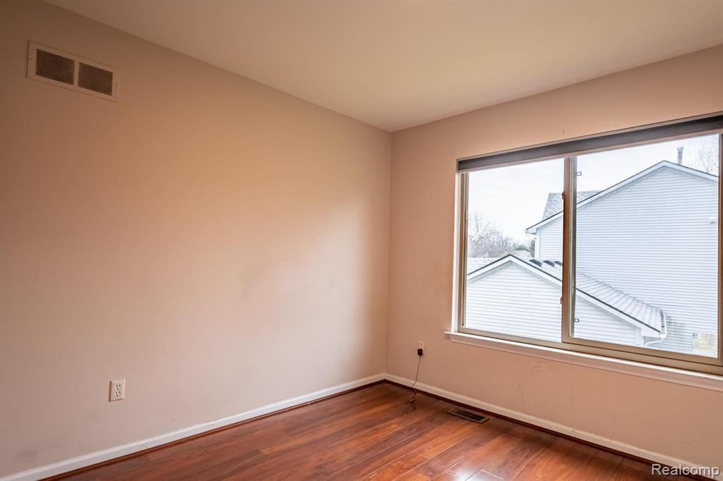 4569 HICKORY POINTE Boulevard, Ypsilanti, MI 48197 — Photo 23