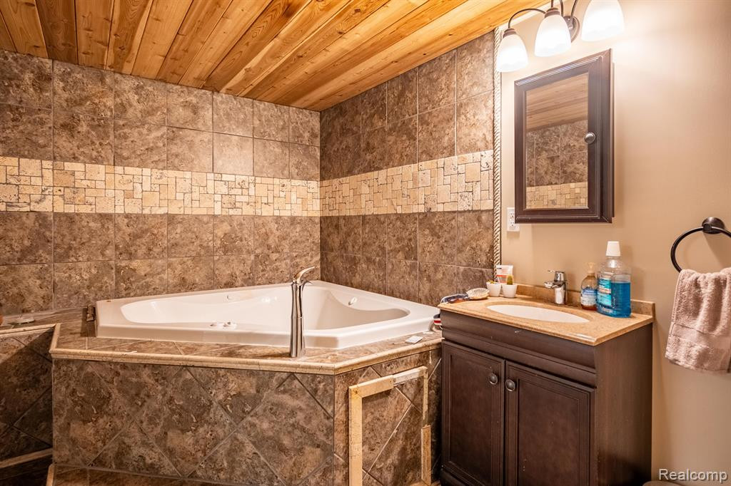 4569 HICKORY POINTE Boulevard, Ypsilanti, MI 48197 — Photo 31