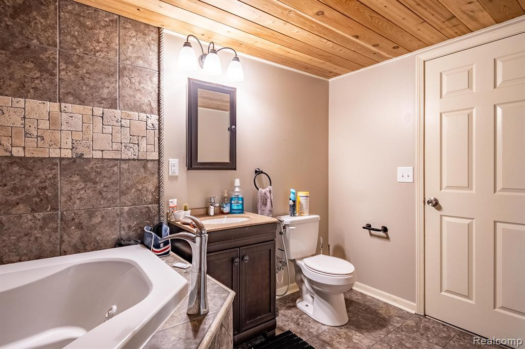 4569 HICKORY POINTE Boulevard, Ypsilanti, MI 48197 — Photo 32
