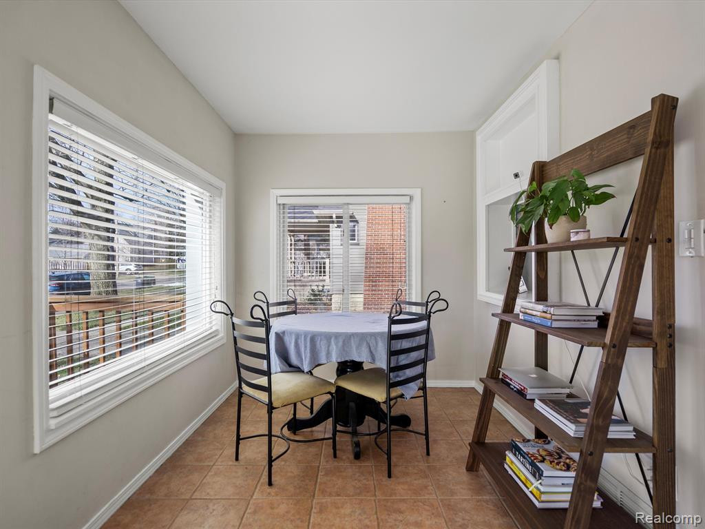 623 S ALEXANDER Avenue, Royal Oak, MI 48067 — Photo 4