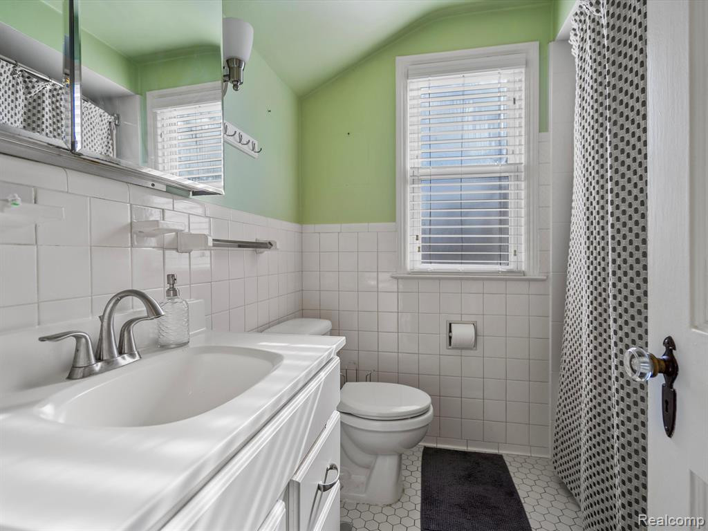 623 S ALEXANDER Avenue, Royal Oak, MI 48067 — Photo 12