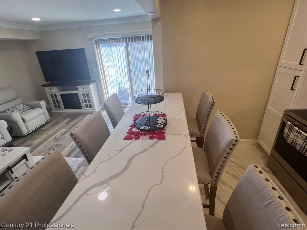 41609 BEDFORD Drive, Canton, MI 48187 — Photo 10