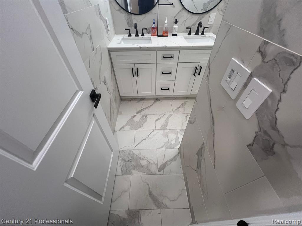 41609 BEDFORD Drive, Canton, MI 48187 — Photo 20