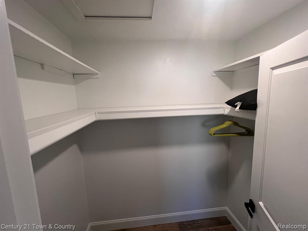 41609 BEDFORD Drive, Canton, MI 48187 — Photo 29