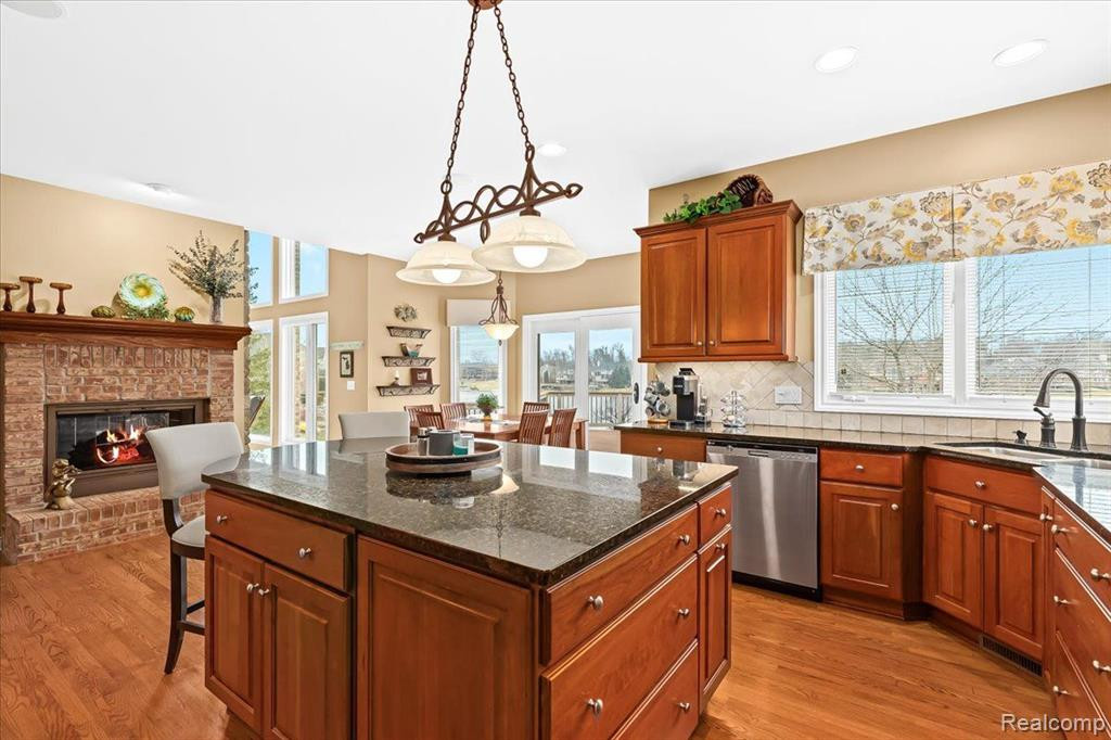 10800 LIGHTHOUSE PT., South Lyon, MI 48178 — Photo 14