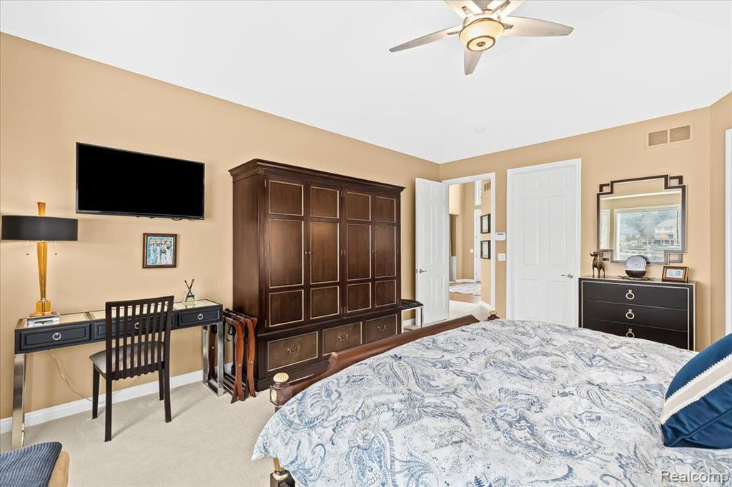 10800 LIGHTHOUSE PT., South Lyon, MI 48178 — Photo 23
