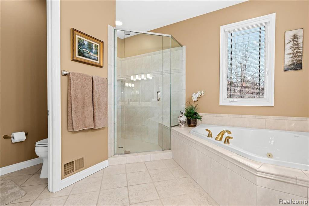 10800 LIGHTHOUSE PT., South Lyon, MI 48178 — Photo 26